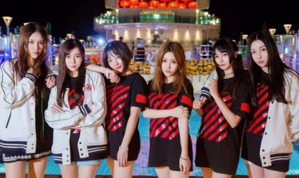  电竞女子战队崛起展现巾帼风采  