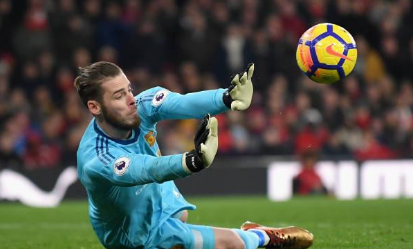  门将神勇扑救保清白，零封对手成就经典战役