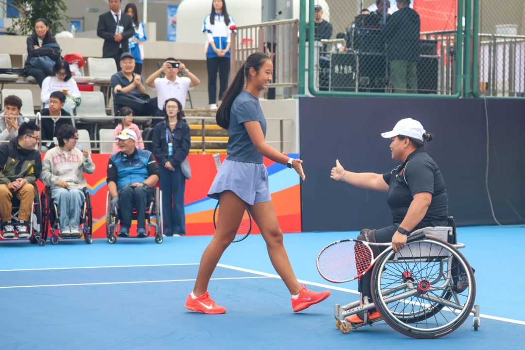  残疾运动员轮椅网球赛落幕，无障碍设施获好评