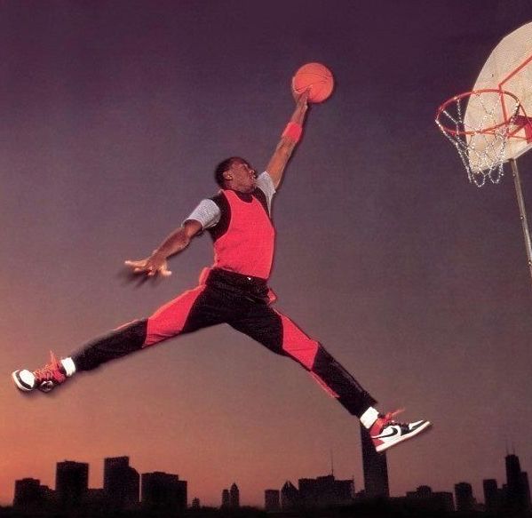  扣篮大赛惊艳全场，空中飞人演绎极致美学